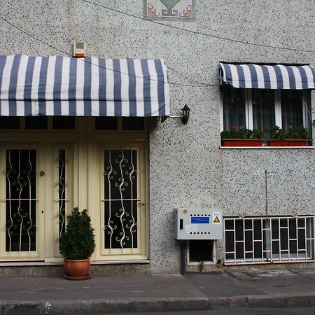 Villa Tamara Bukarest Exteriör bild