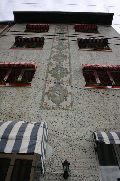 Villa Tamara Bukarest Exteriör bild