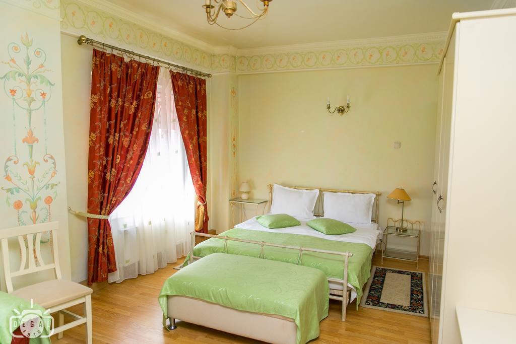 Villa Tamara Bukarest Exteriör bild