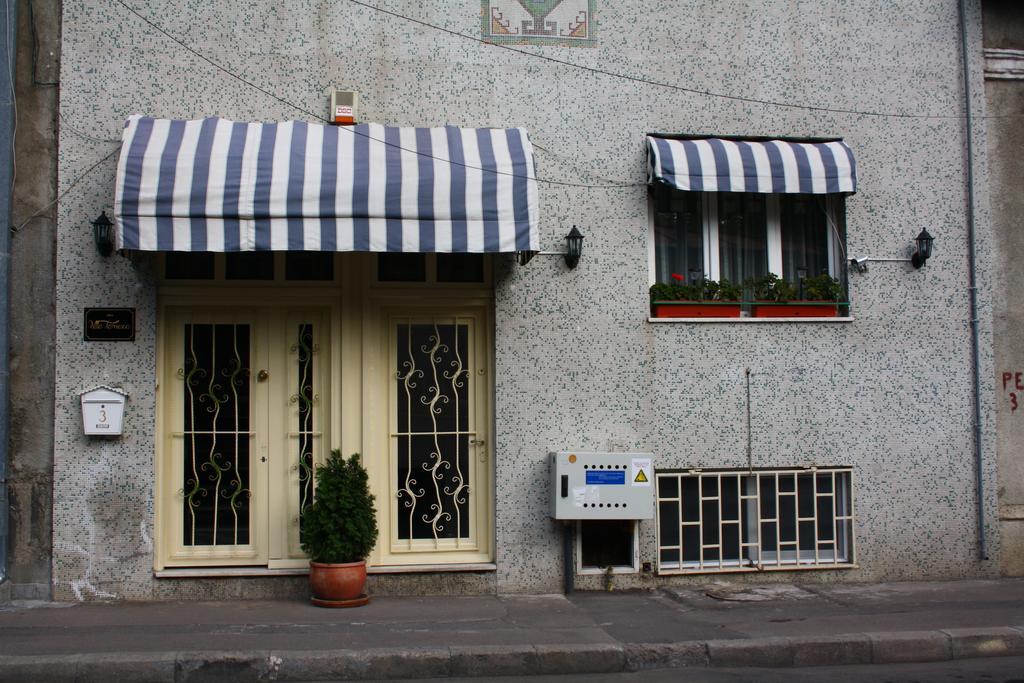 Villa Tamara Bukarest Exteriör bild