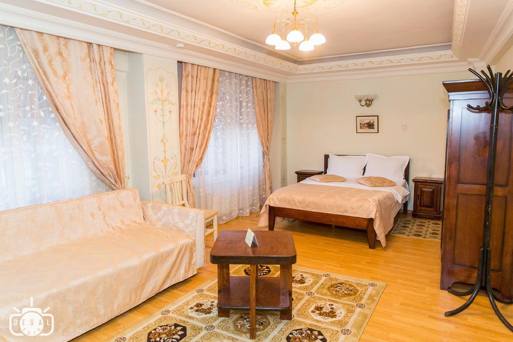 Villa Tamara Bukarest Exteriör bild